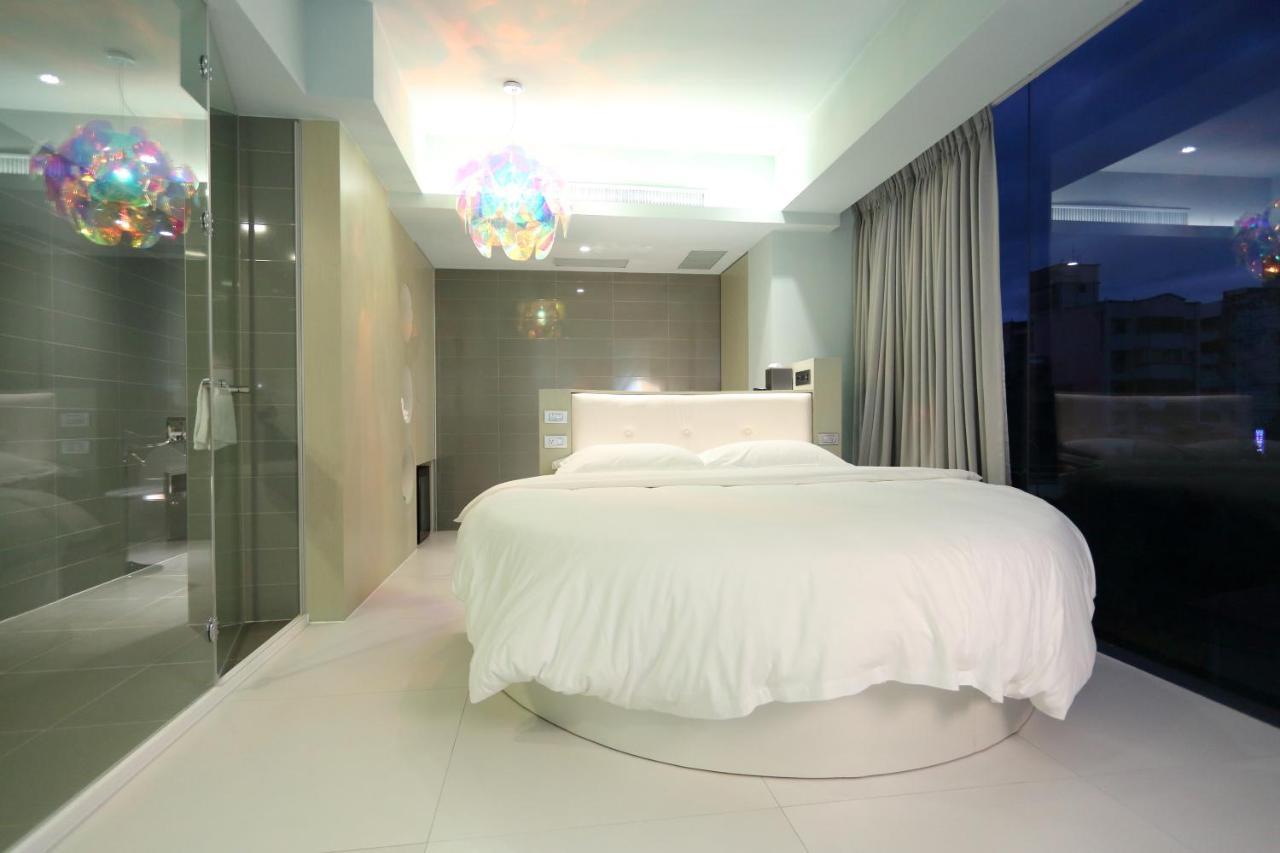 The Fantasy Apartment Hualien City Exterior photo