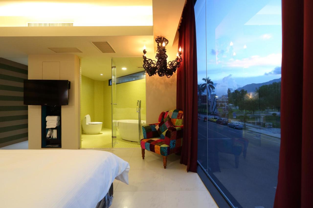 The Fantasy Apartment Hualien City Exterior photo