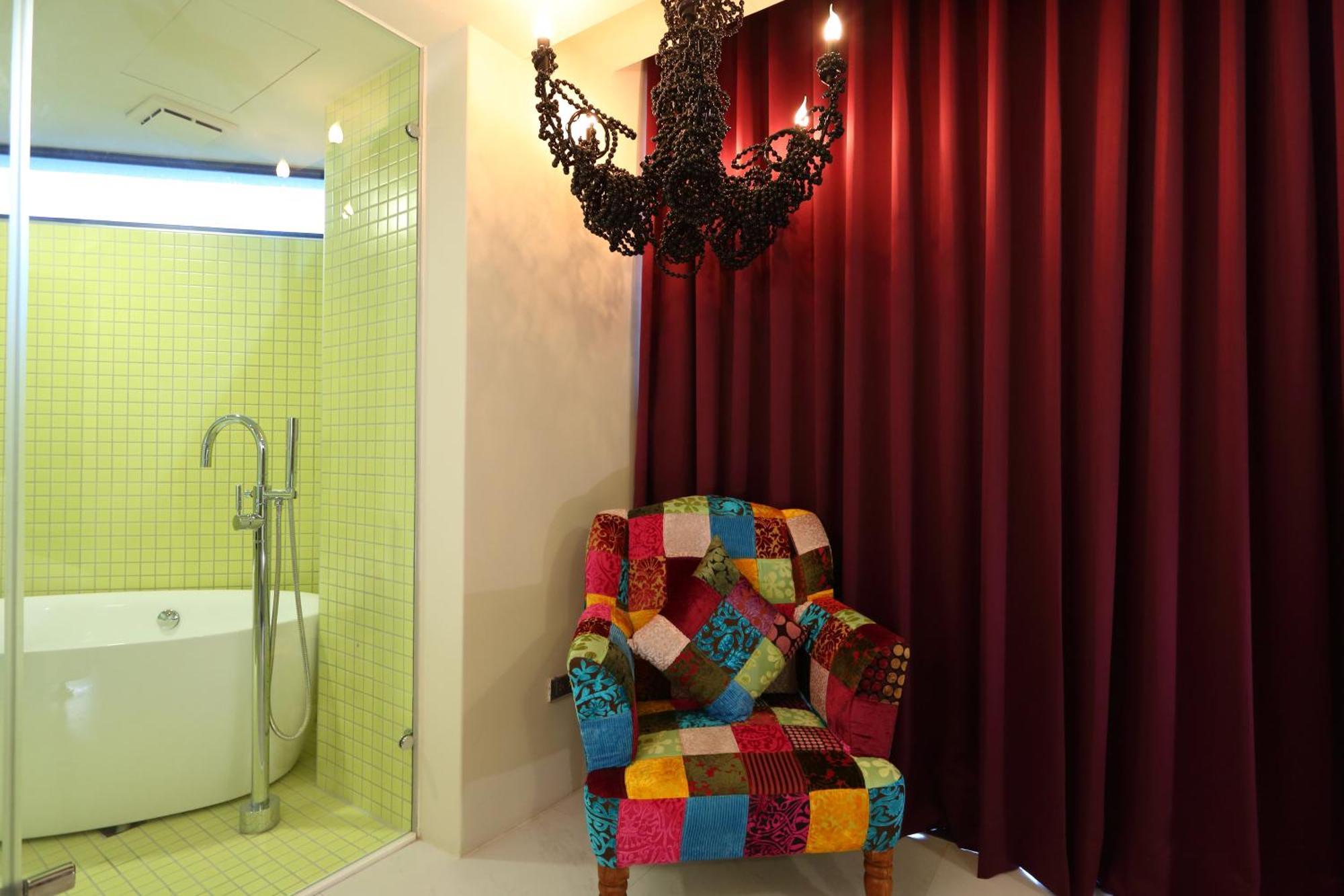 The Fantasy Apartment Hualien City Room photo