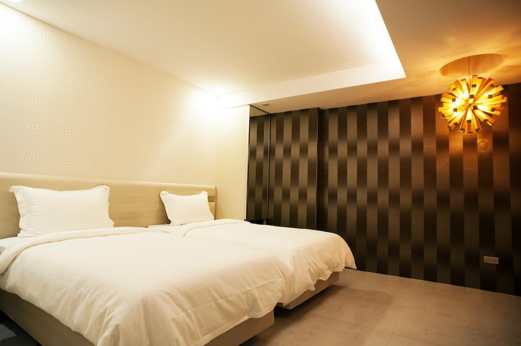 The Fantasy Apartment Hualien City Room photo