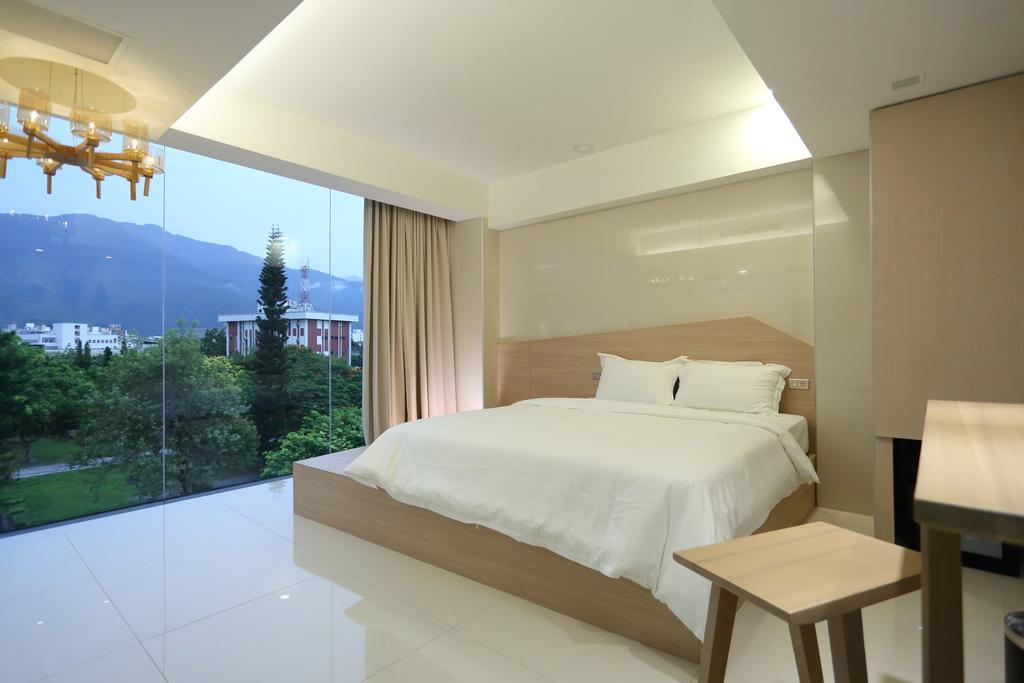 The Fantasy Apartment Hualien City Exterior photo